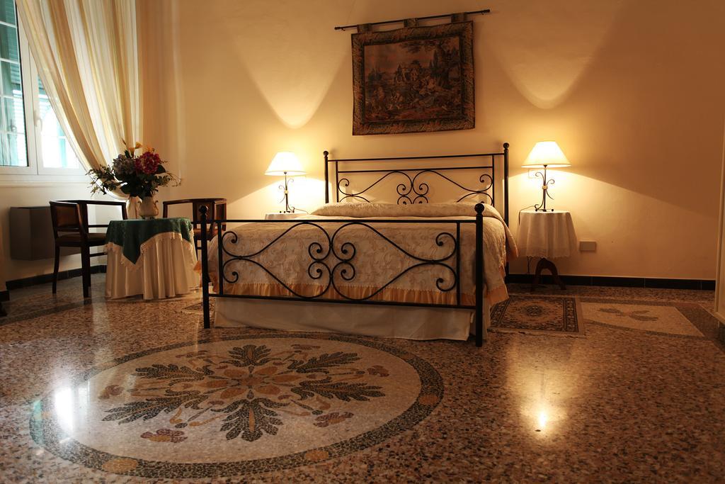 Ca Del Vescovo Bed & Breakfast Imperia Bilik gambar
